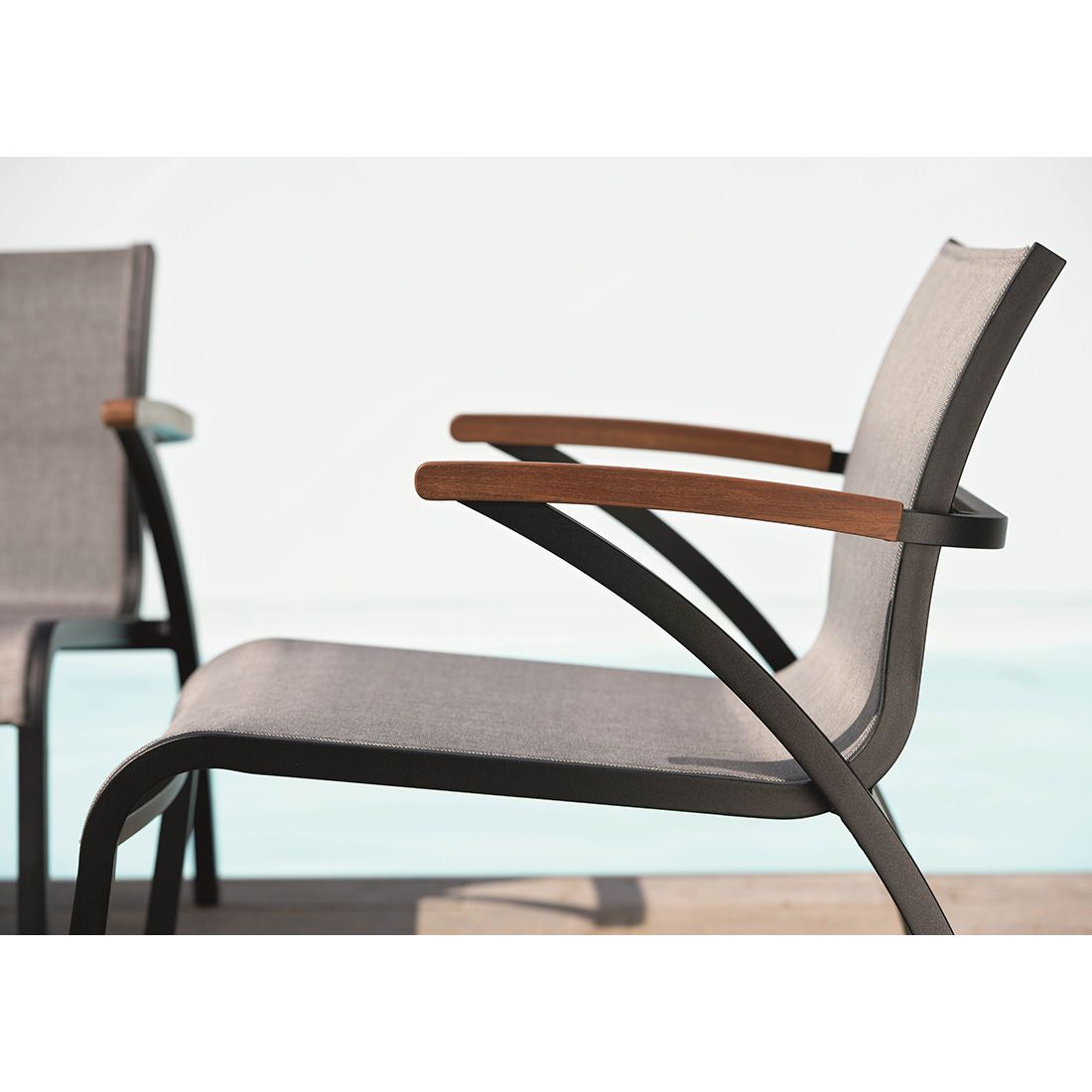 Stern Laris Lounge Sessel Aluminium/Textilene Matt/Leinen Grau Schwarz